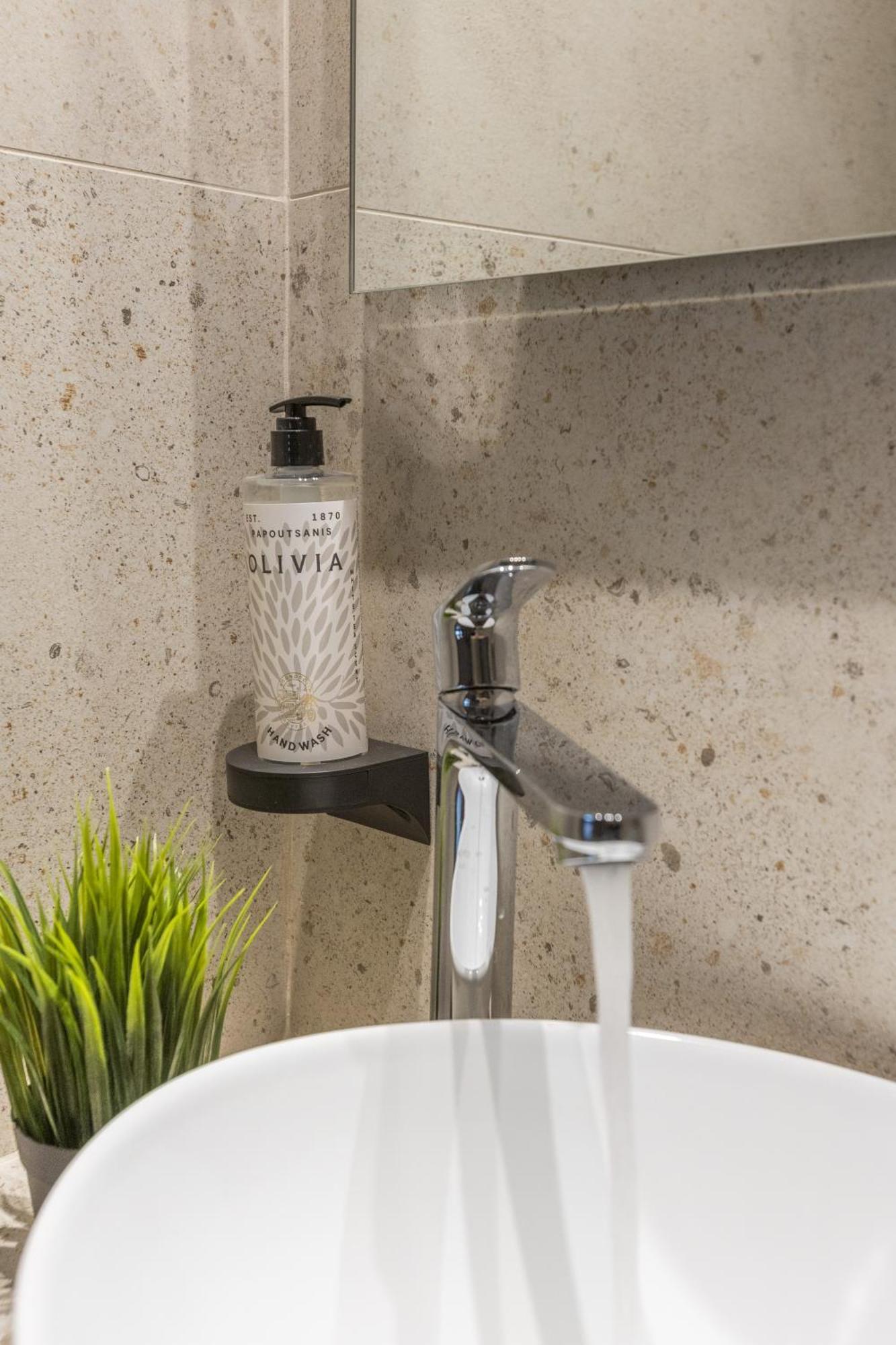 אתונה Aethir Urban Stay By Raise מראה חיצוני תמונה